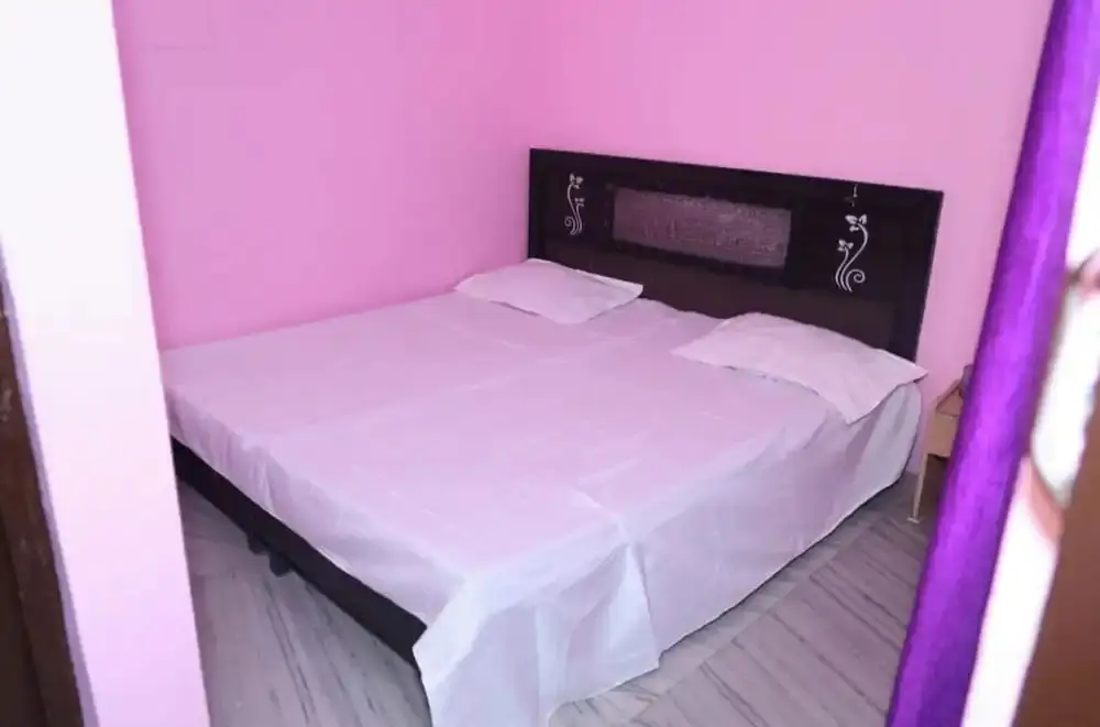 Техри: Hotel Omkaar and Restaurant