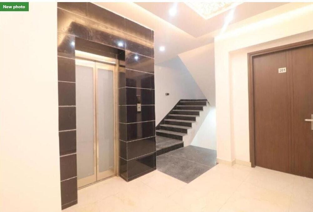 Нью-Дели: Roomshala 077 Hotel City Life