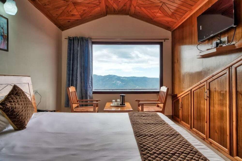 Куфри: Shimla Alpine Regency