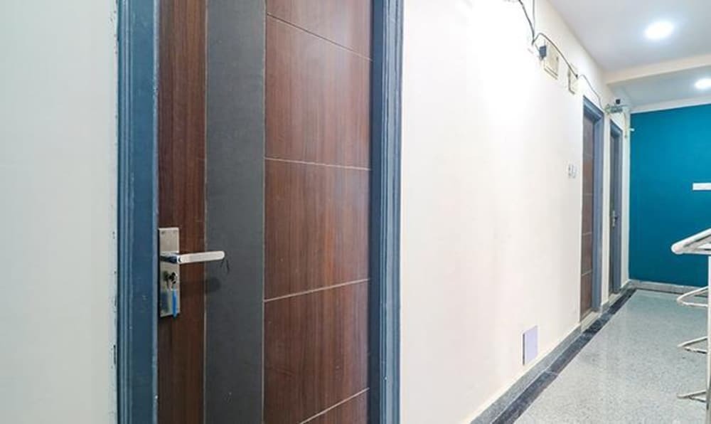 Хидерабад: FabHotel Broholic Suites I