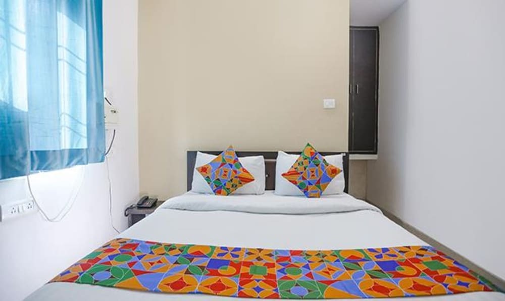 Варанаси: Fabhotel Lily Grand