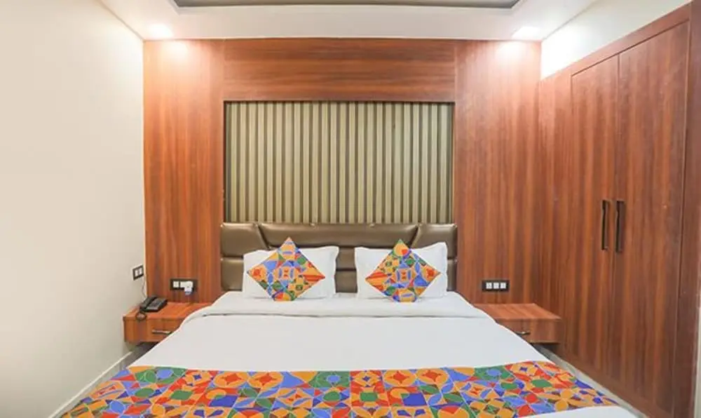 Праяградж: Fabhotel The Treenity House