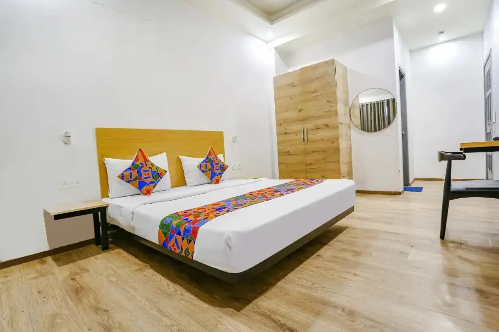 Нью-Дели: FabHotel F9 Rohini Sector 23
