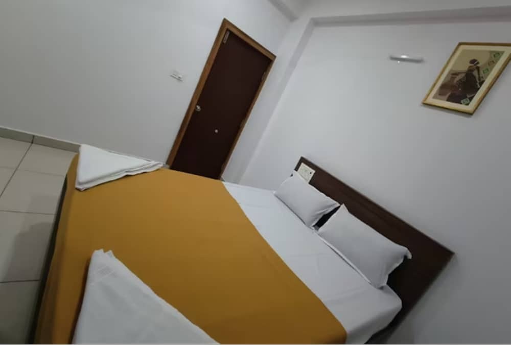 Шиккамагалуру: iROOMZ Relax Inn Lodge