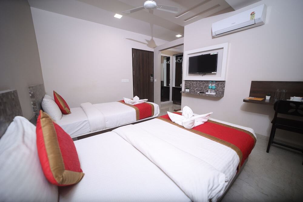 Белагави: Hotel Rahul Palace Belagavi