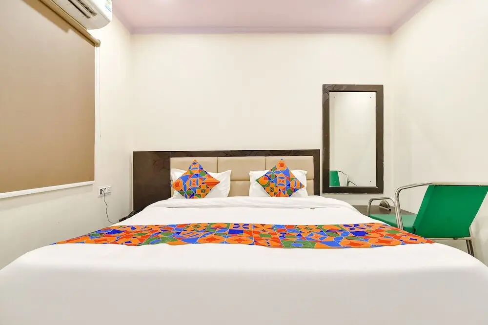 Джайпур: FabHotel Golden Leaf I