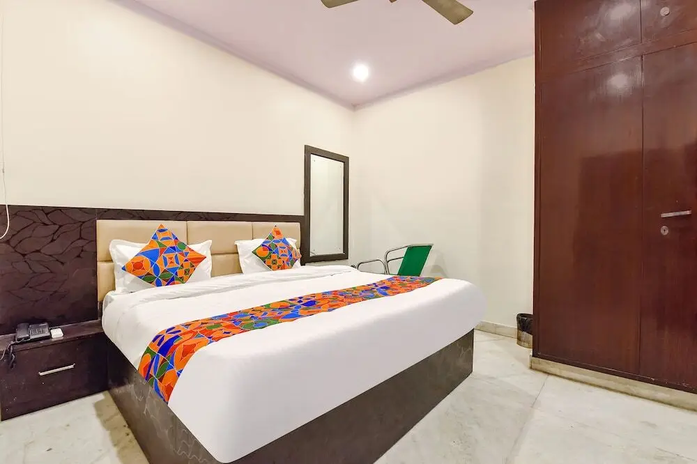 Джайпур: FabHotel Golden Leaf I
