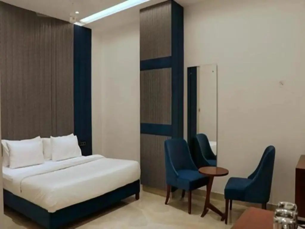 Fabhotel Prime F9 Noida Sector 104 — фото 1