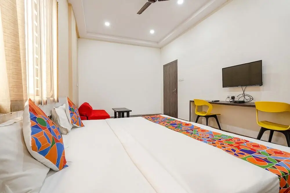 Бангалор: Fabexpress Lutino Homes