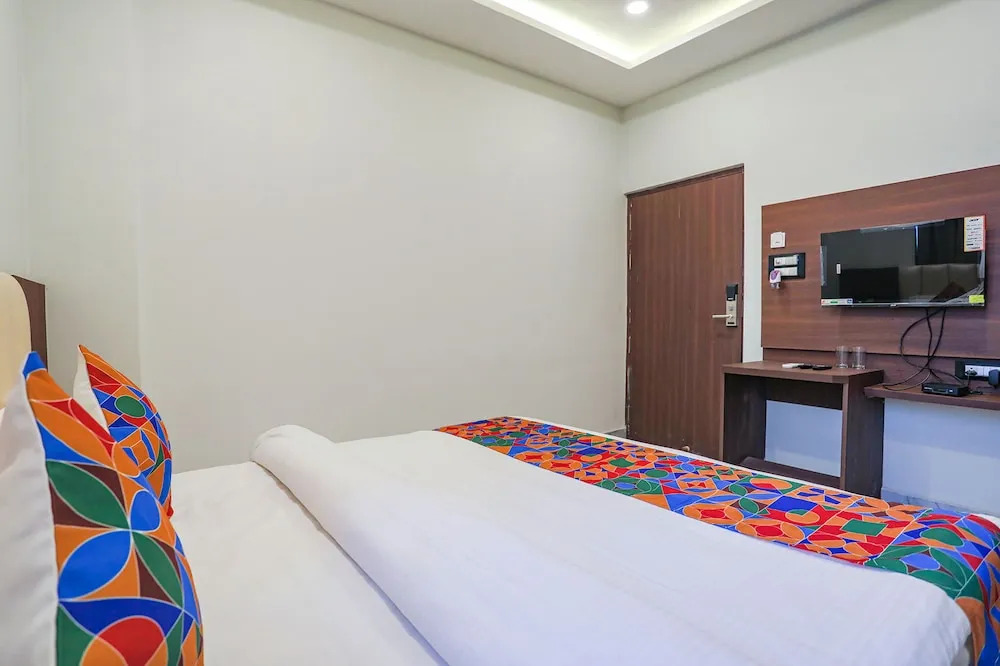 Лакхнау: Fabhotel Dds