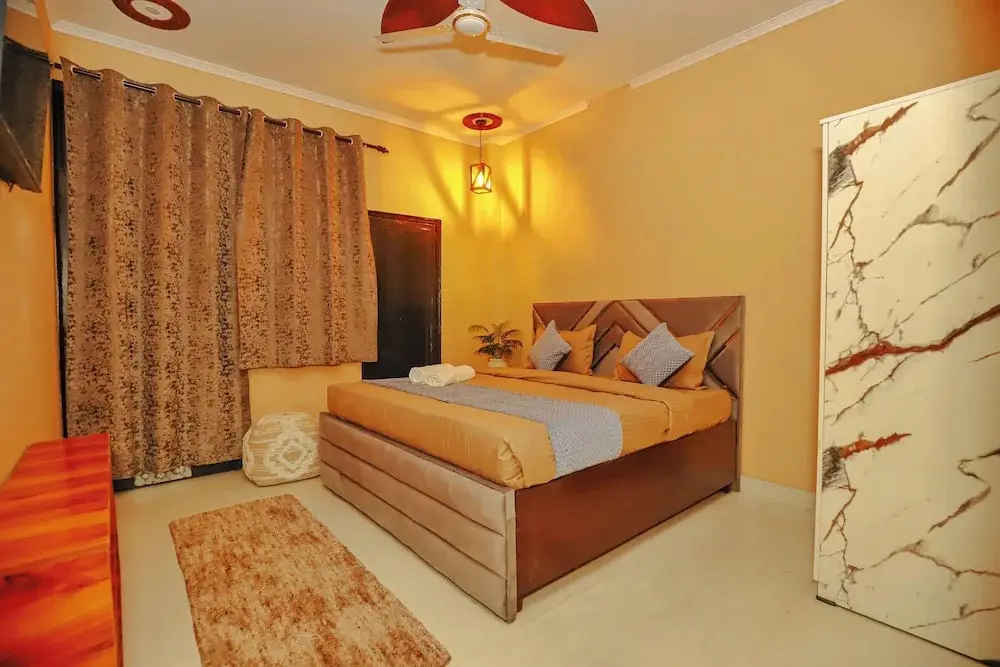 Нью-Дели: Roomshala 101 Lakshmi Residency