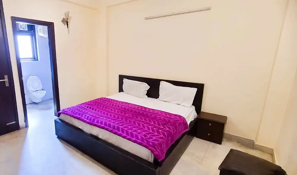 Нью-Дели: Oyo 337 Hotel Anand