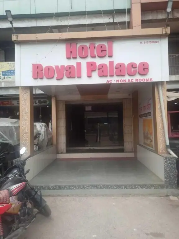 Hotel Royal Palace — фото 1
