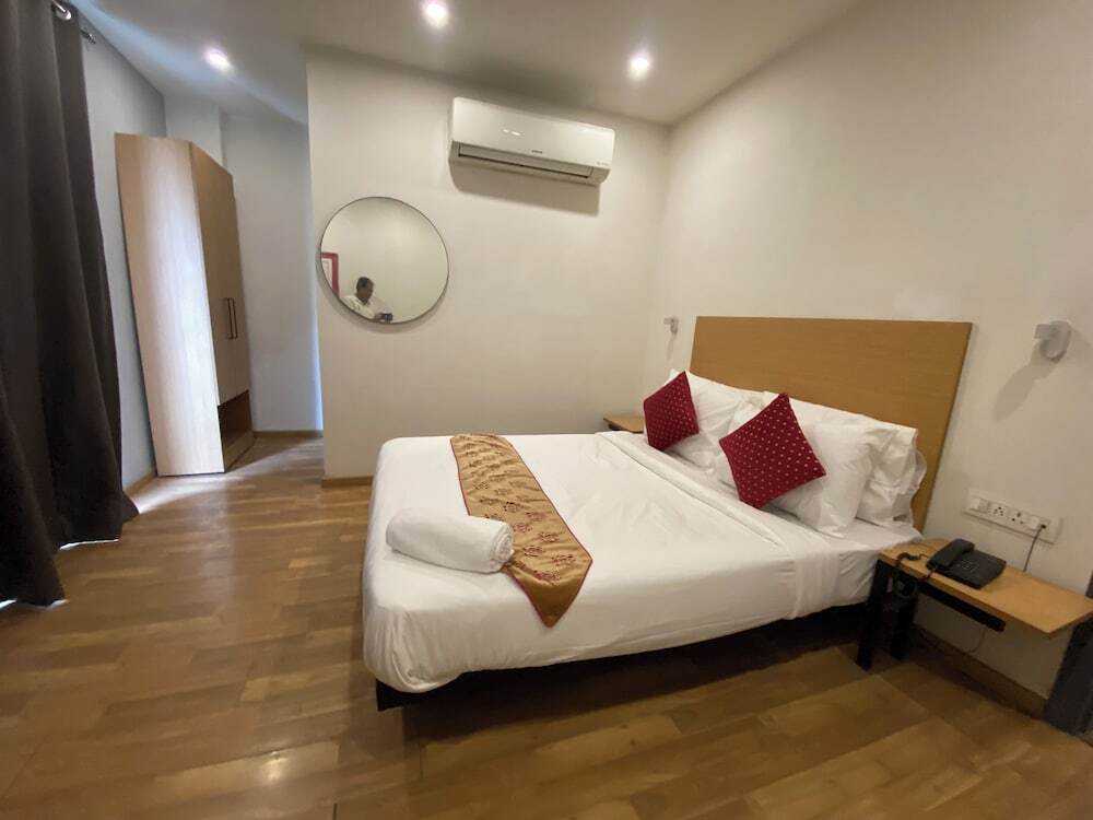 Нью-Дели: F9 Hotels