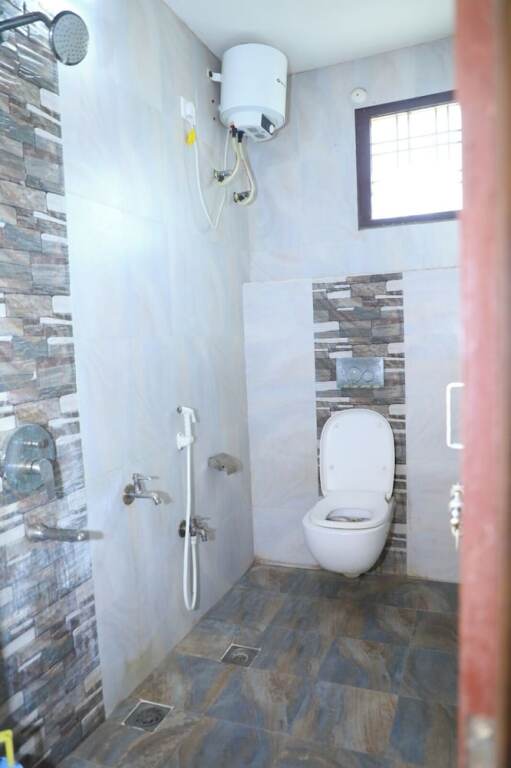 Хидерабад: iROOMZ Peaceful Stay Villa