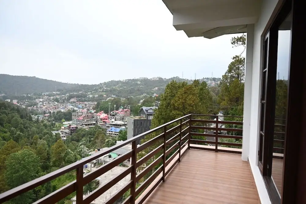 Чамба: Aamod Suites - Dalhousie