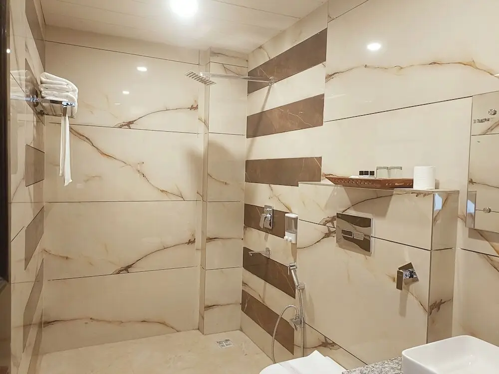Чамба: Aamod Suites - Dalhousie