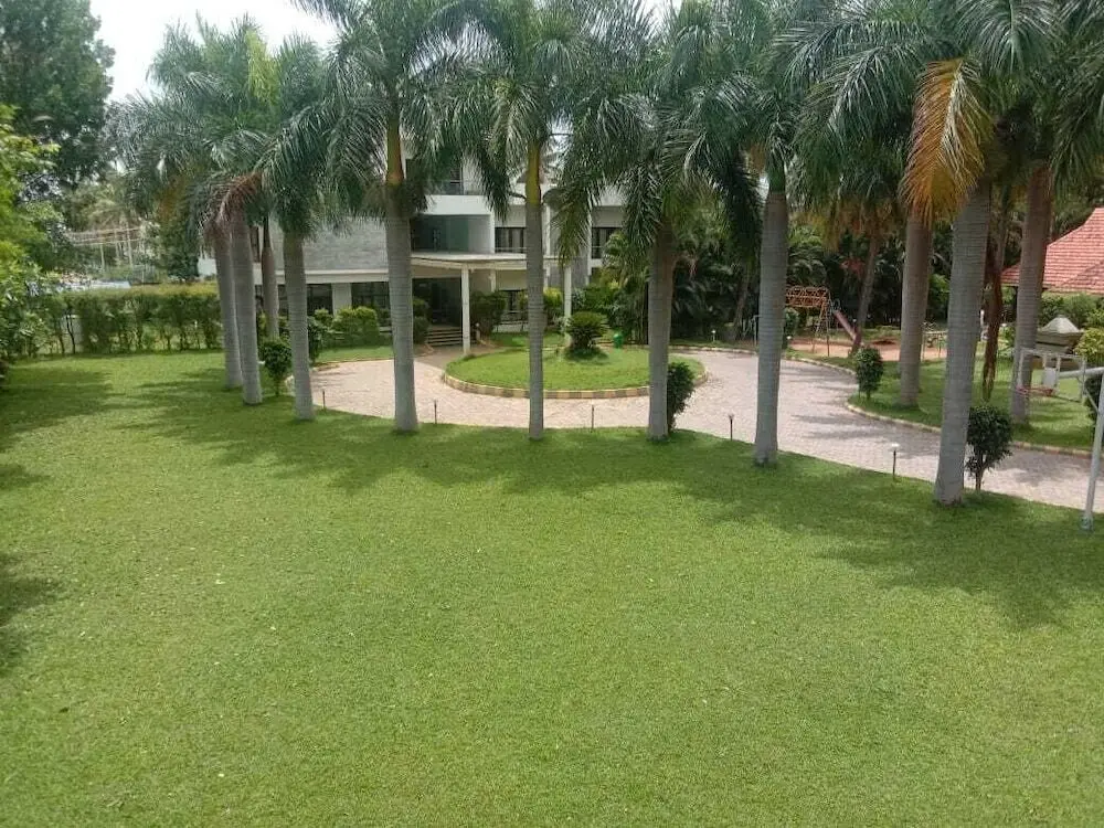 Чамараджанагара: iROOMZ Nijaguna Resort