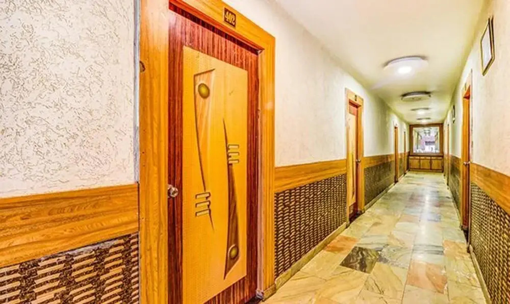 Лакхнау: Fabhotel Crystal Inn I