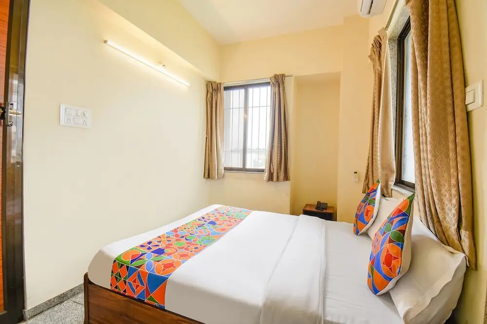 Пуна: Fabhotel Mountain High Inn