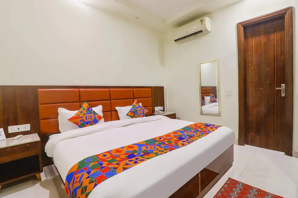 Большая Нойда: Fabhotel Prime A1 Sunny Feast