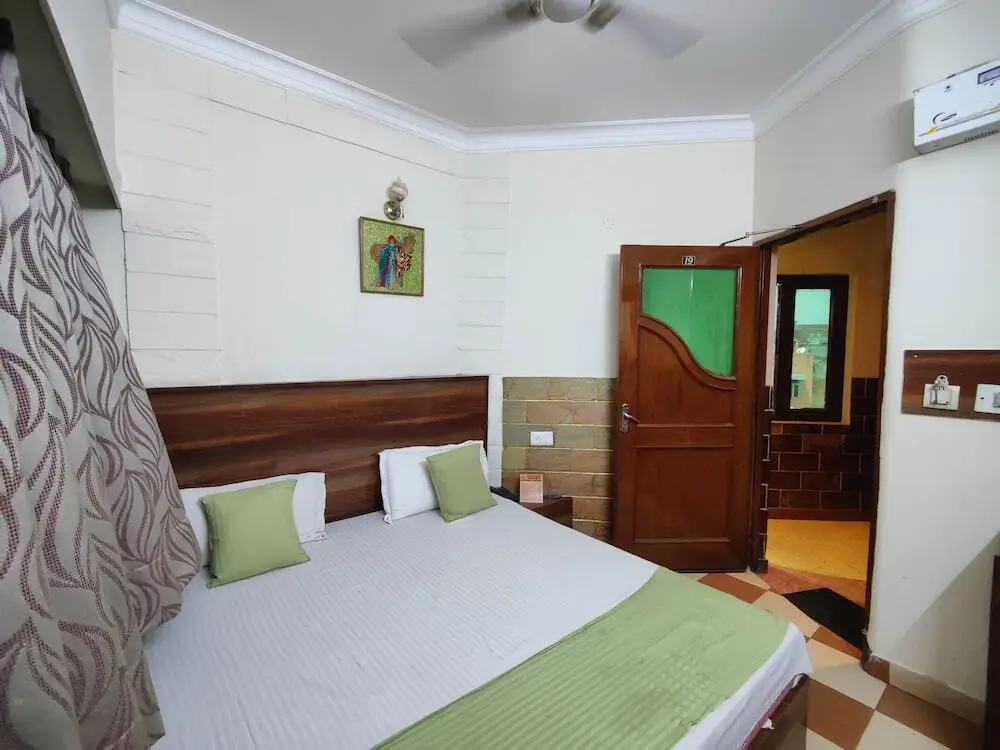 Чандигарх: Harish Guest House -Railway Station Road