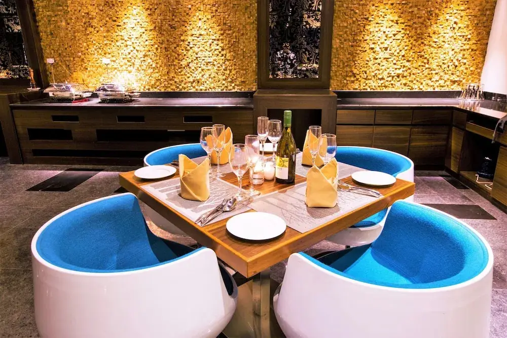 Пимпри-Чинчвад: WE Hotel Chinchwad