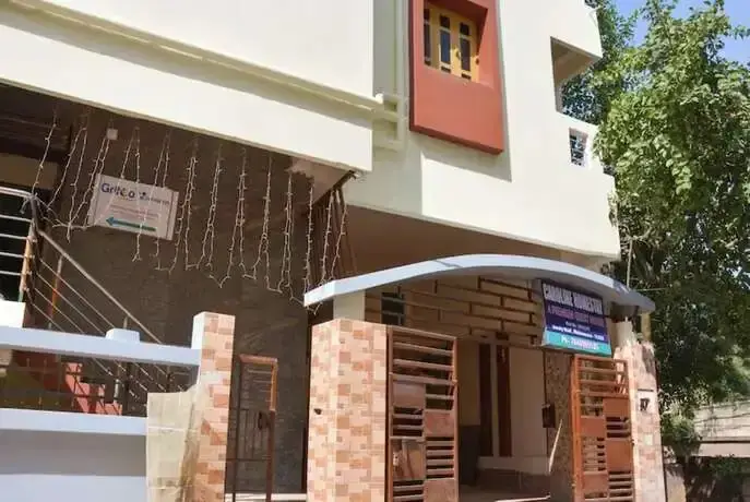 Бхубанешвар: Goroomgo Caroline Homestay Bhubaneswar