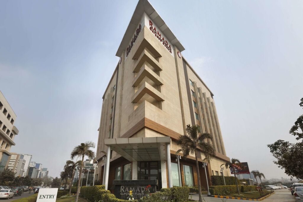 Ramada by Wyndham Gurgaon Central — фото 1