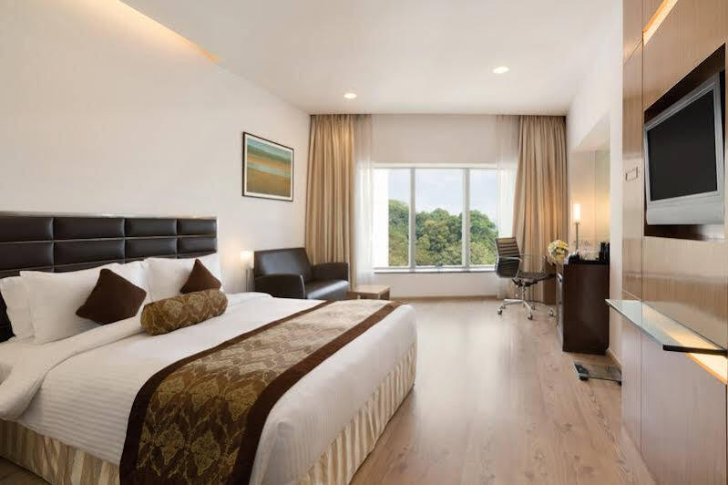 Мумбаи: Ramada Powai Hotel And Convention Centre
