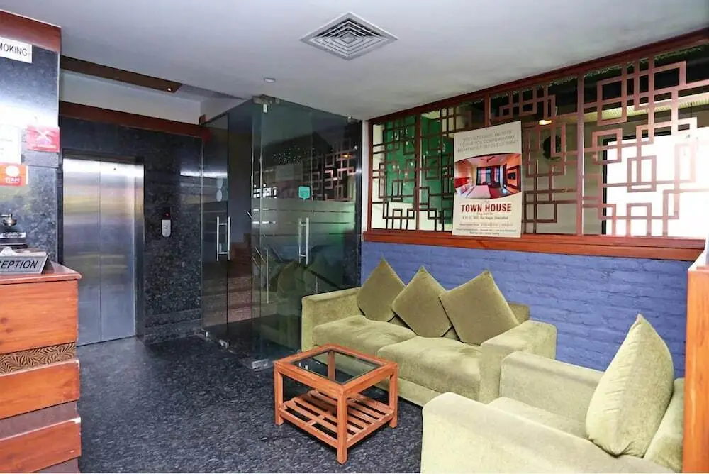 Газиабад: OYO 13602 Hotel The Town House