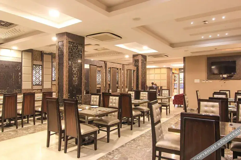Лакхнау: OYO 4975 Hotel Buddha Residency