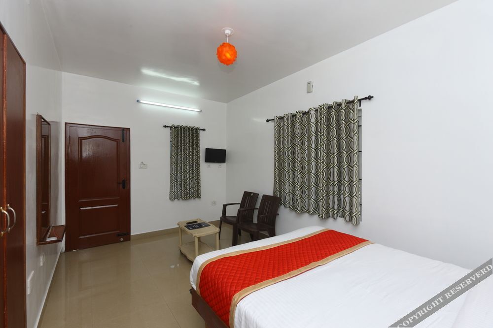 Ути: OYO Homes 070 Conoor Road