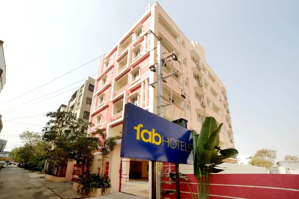 Хидерабад: Hallmark Inn @ Kukatpally