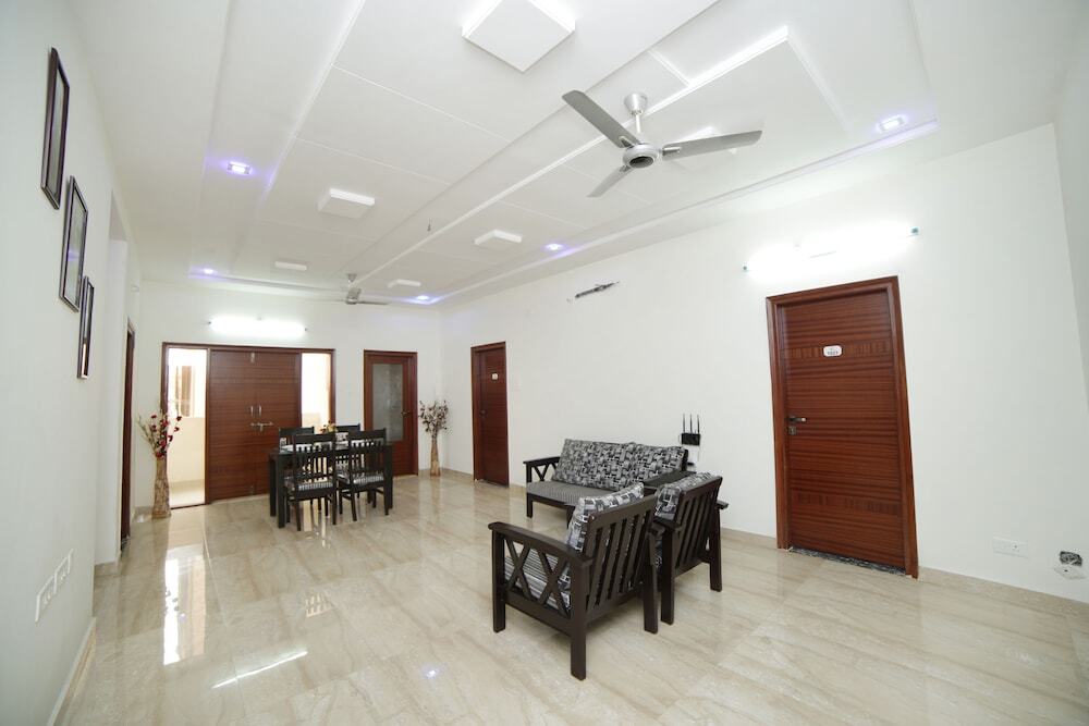 Хидерабад: Hallmark Inn @ Kukatpally