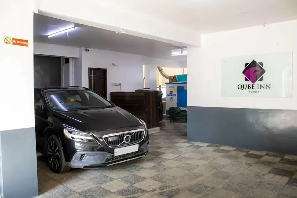 Хидерабад: OYO 9004 S V Residency