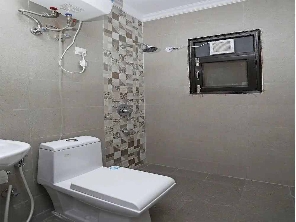 Гуруграм: OYO 10581 DLF Phase 3