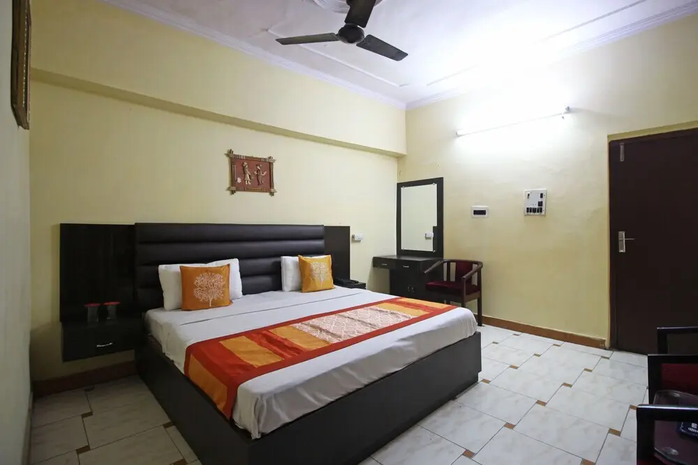 Барейлли: OYO 7928 Hotel Sehgal