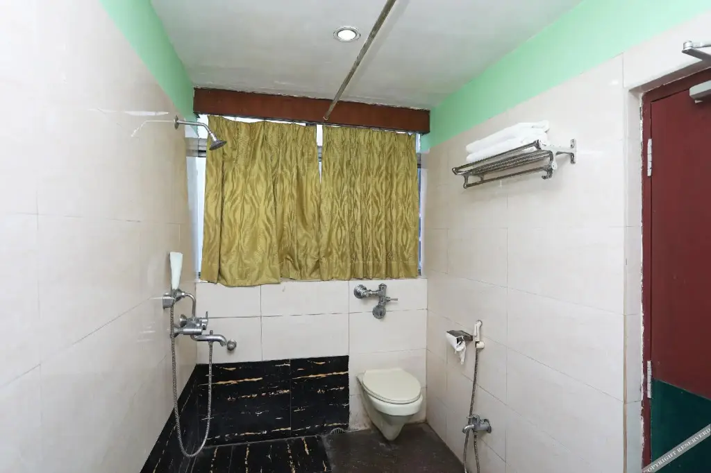 Колката: OYO 794 Hotel East Palace