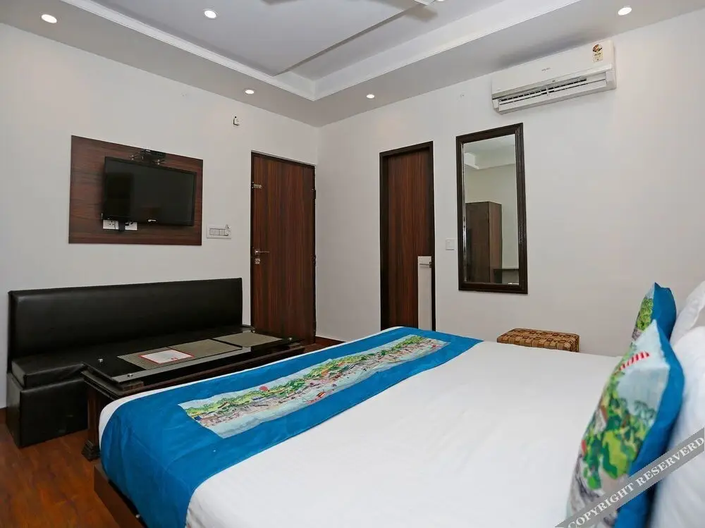 Джайпур: OYO 10433 Hotel Meenakshi