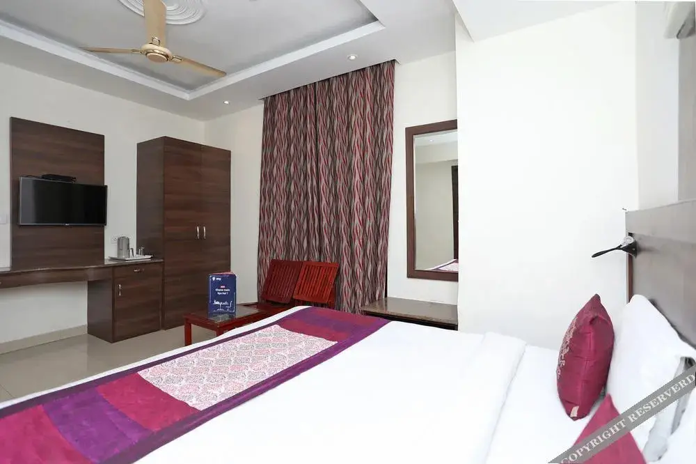 Лакхнау: OYO Flagship 11406 Indira Nagar