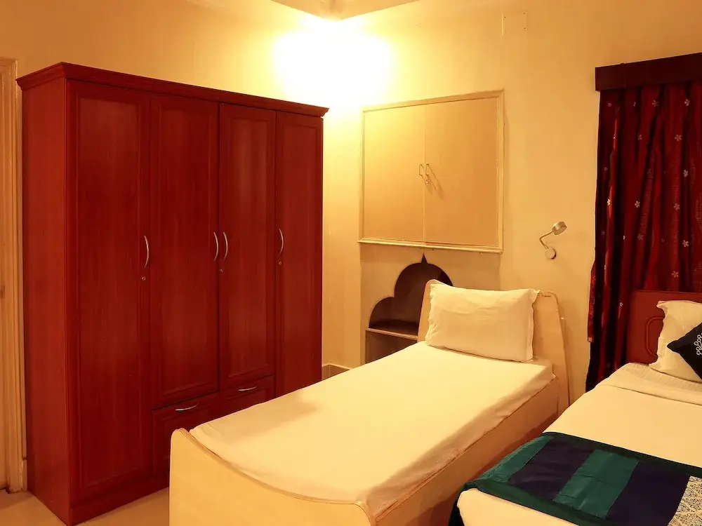 Колката: Oyo 4402 Rossa Hospitality