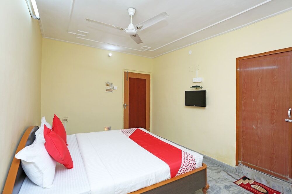 Гувахати: B.K.R Guest House