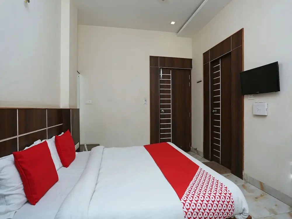 Матхура: OYO 7209 Hotel Rama Palace
