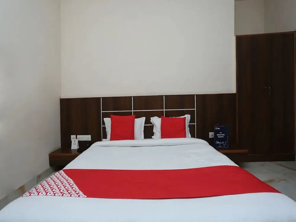 Матхура: OYO 7209 Hotel Rama Palace
