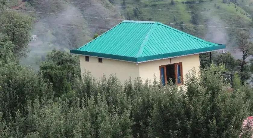 Куфри: Snow Trails Camp