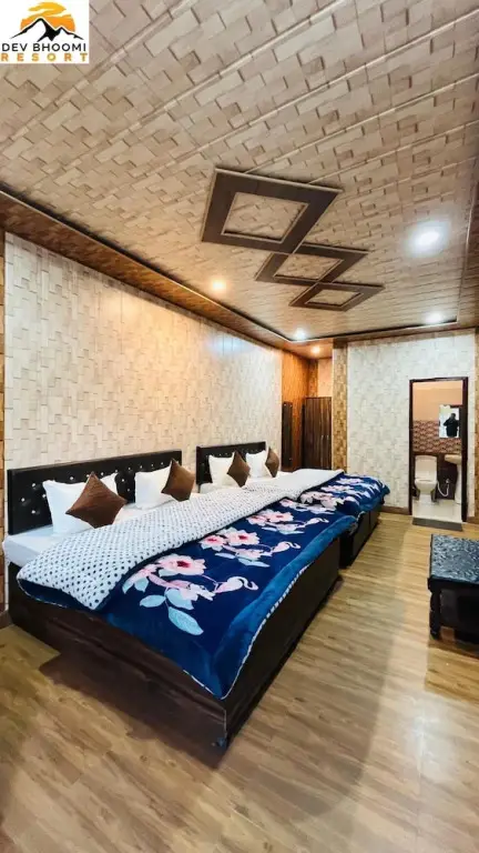 Канатал: Dev Bhoomi Resort