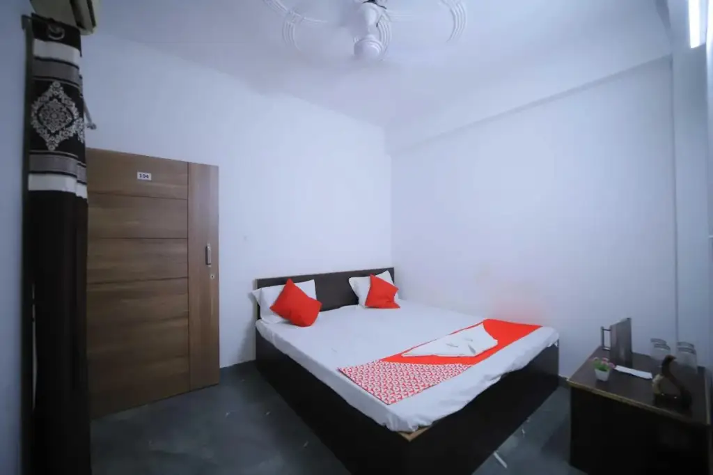 Агра: OYO 91124 Hotel A S Palece