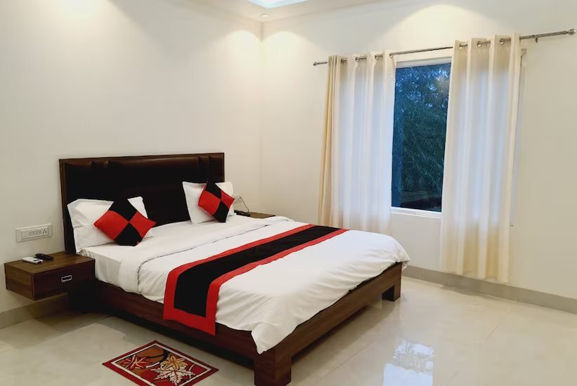 Агра: Bhawana Hotel