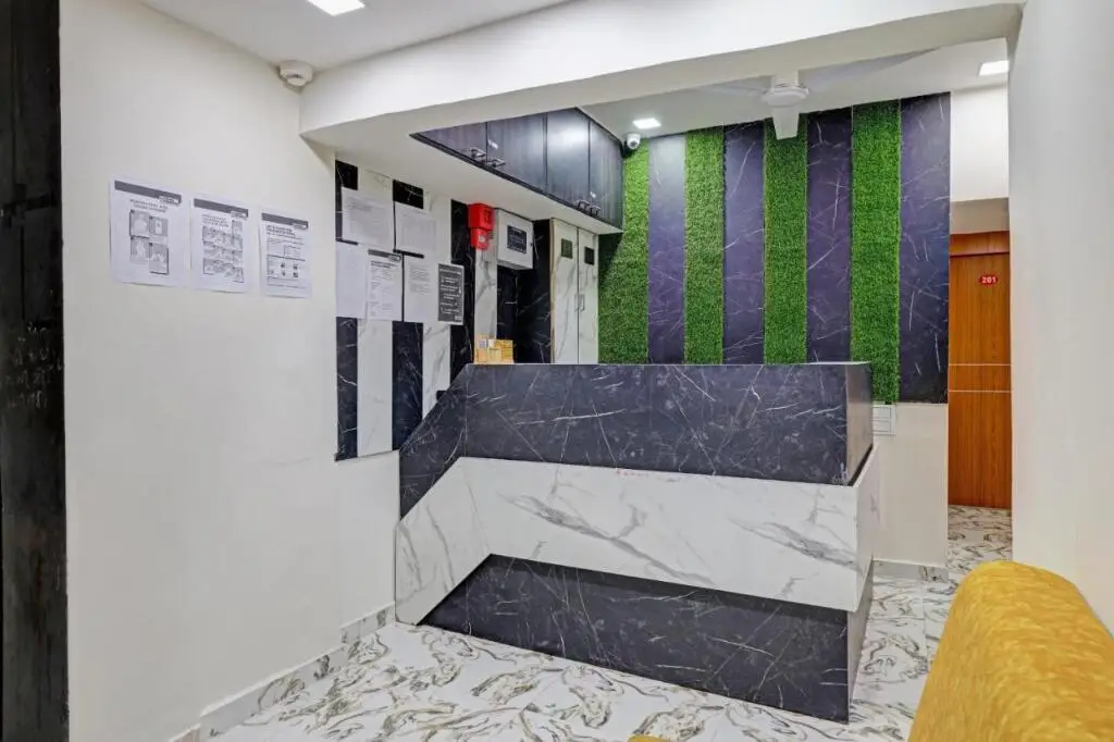 Ахмедабад: Capital O 805314 Hotel Bhavya Villa
